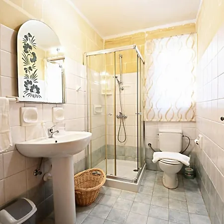 2bdr Maisonette With Yard * Nadur